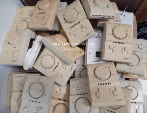 Thanh lý thermostat Johnson Controls IP20 qua sử dụng giá rẻ